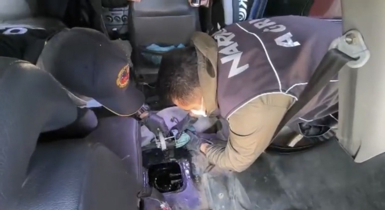 Ağrıda 15 kilo metamfetamin ele geçirildi