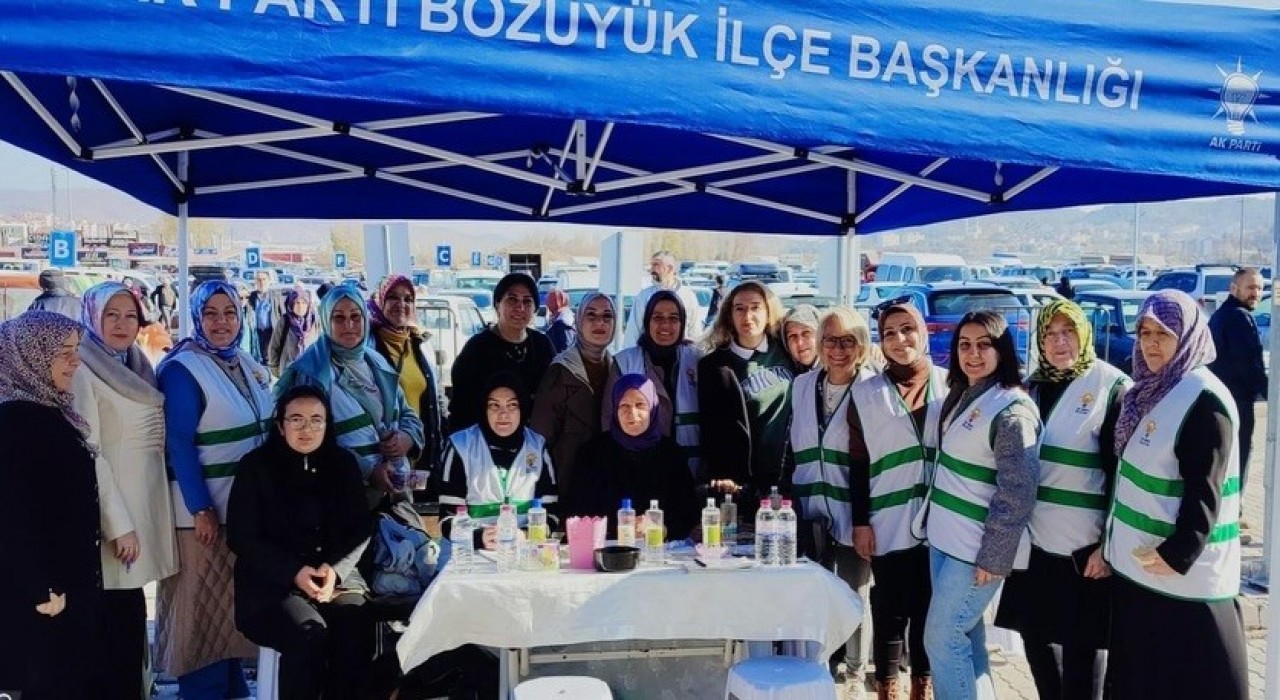 AK Parti Bilecik teşkilatı Bozüyükte vatandaşla buluştu