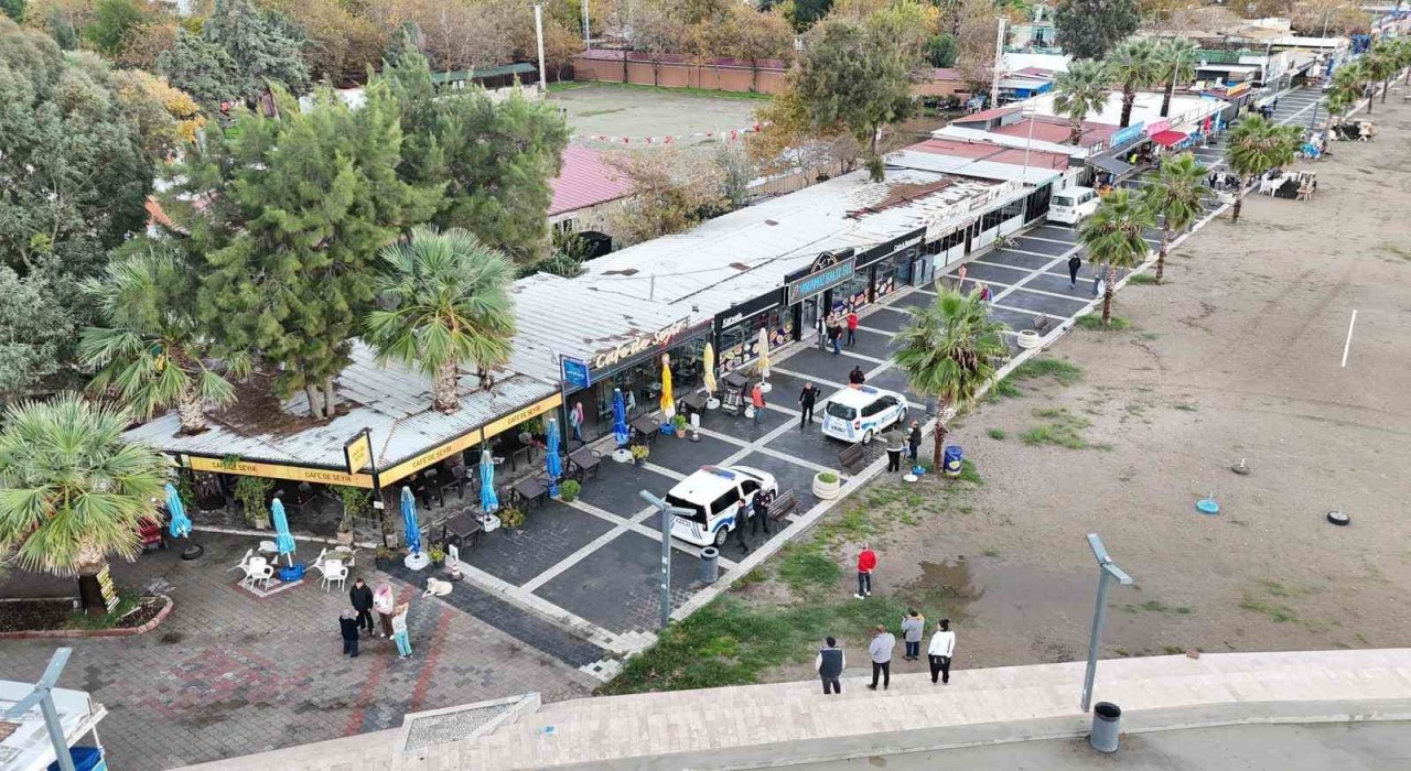 AK Parti Edremit İlçe Başkanı Ertaştan Edremit Belediyesine sert tepki: Danışıklı dövüş mü yapıyorsunuz?