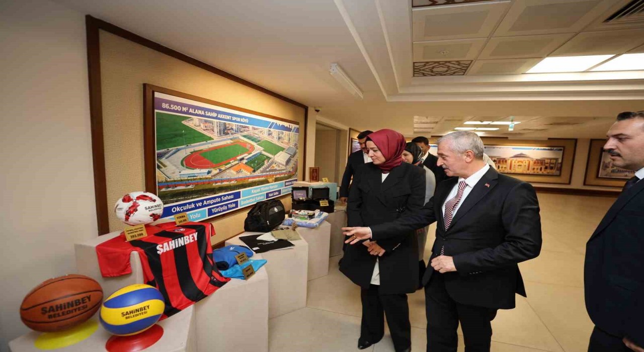 AK Parti Genel Başkan Yardımcısı Dr. Betül Sayan Kaya Şahinbey Belediyesinin hizmetlerini takdir etti