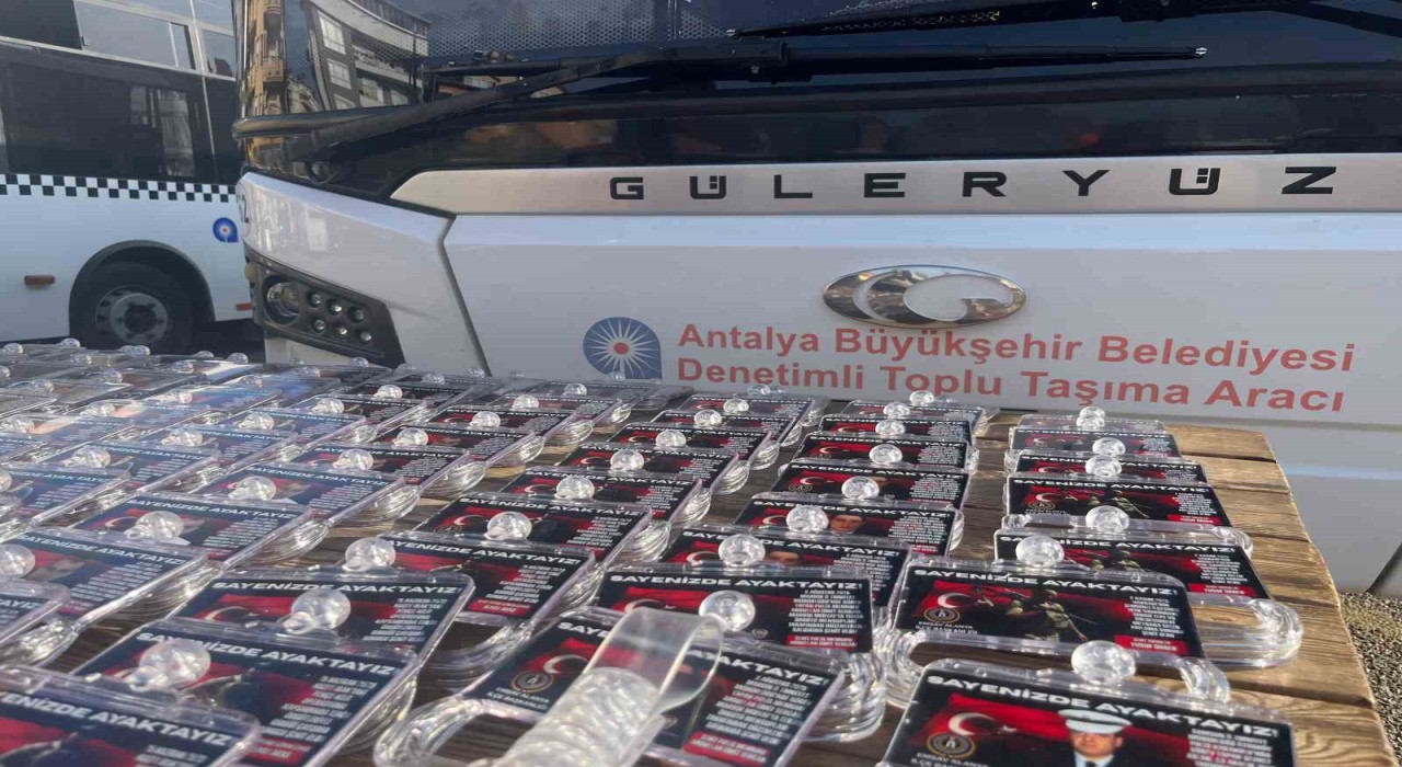 Alanyada şehitlerin isimleri halk otobüslerinde yaşatılacak
