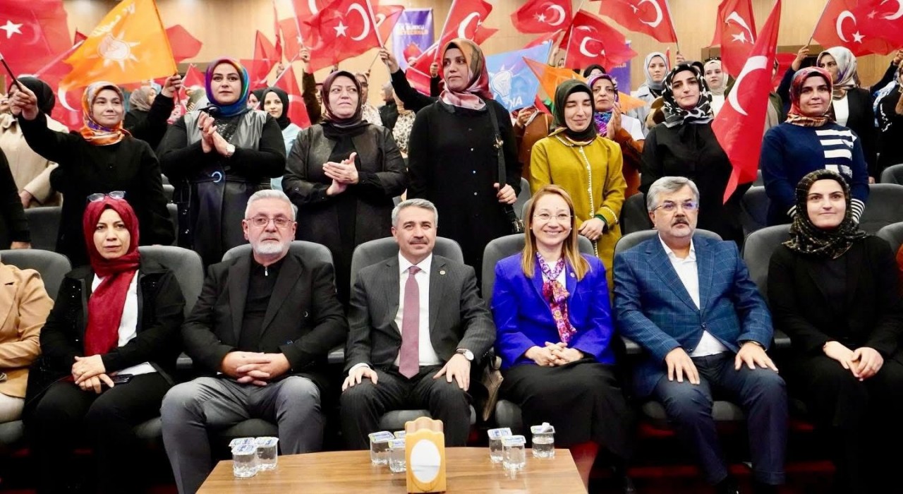 Alkayıştan muhalefete partisinin kadın kolları üzerinden gönderme