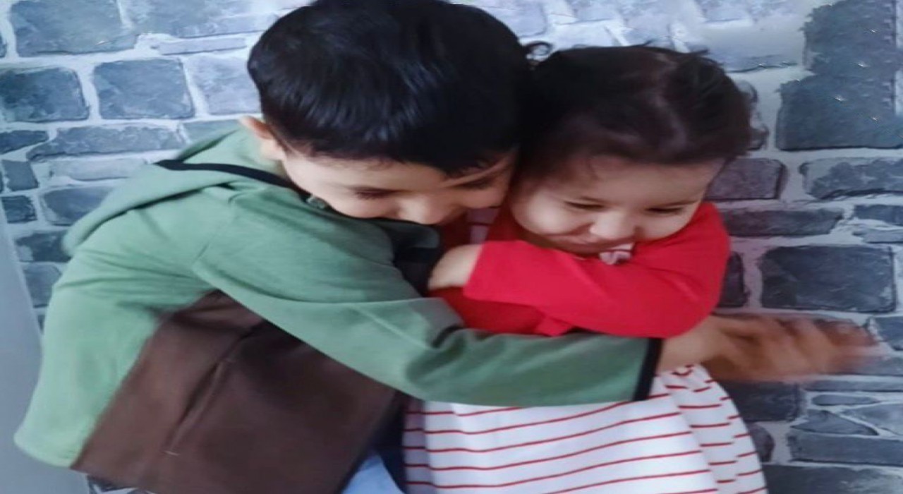 Almanyadan İstanbula tatile gelen aile, seyyar satıcıdan yedikleri midyeden zehirlendi: 2 çocuk hayatını kaybetti