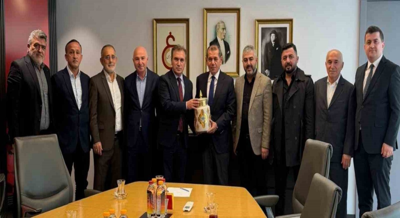 Alucra Kalkınma ve Eğitim Vakfından, Dursun Özbeke ziyaret