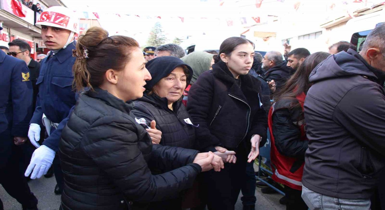 Amasyalı şehidin annesi: Armağanım güle güle git