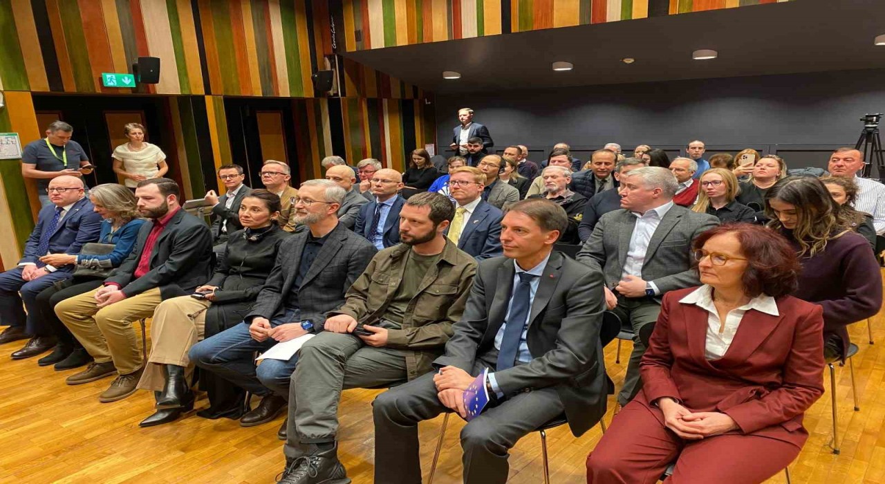 ‘Andriivkaya 2000 Metre belgeselinin Türkiye prömiyeri