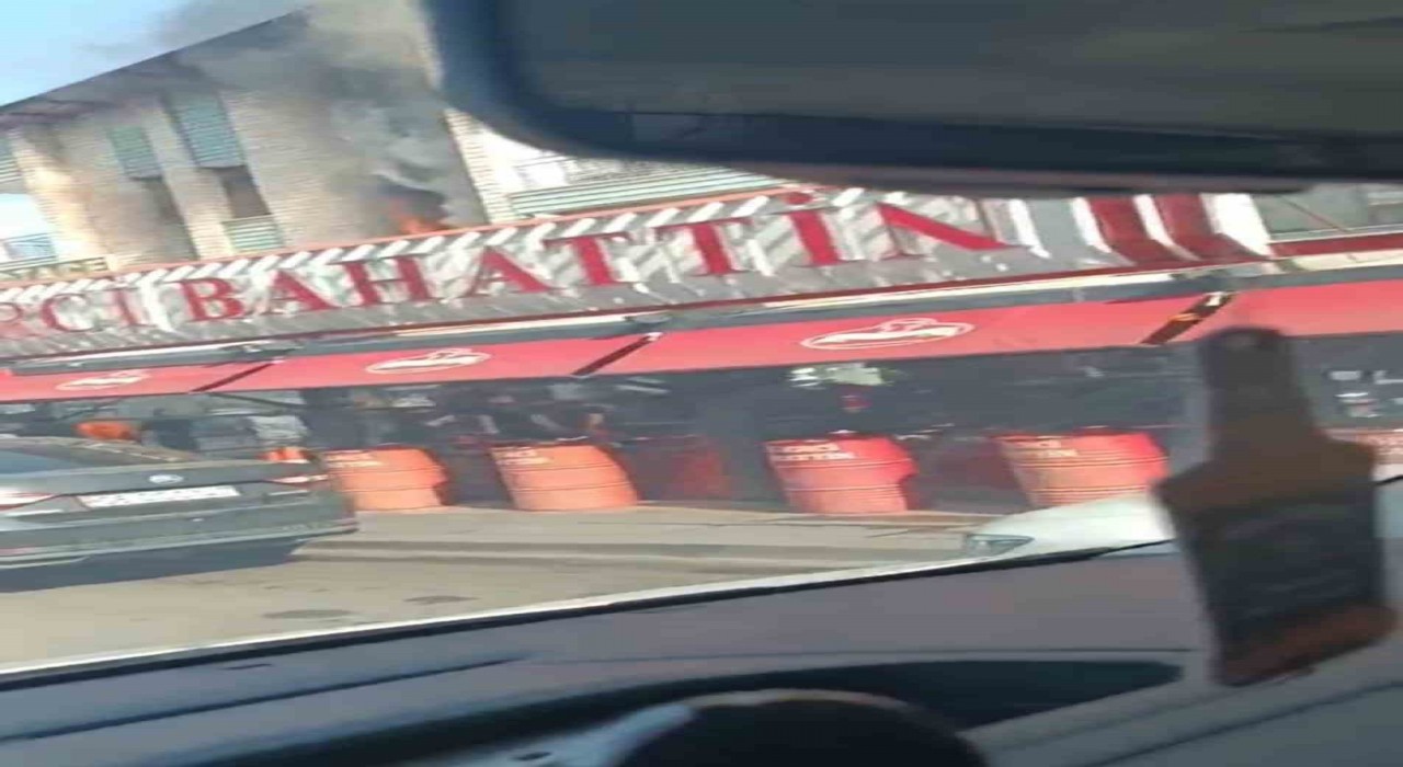 Ankarada apartman dairesinde yangın