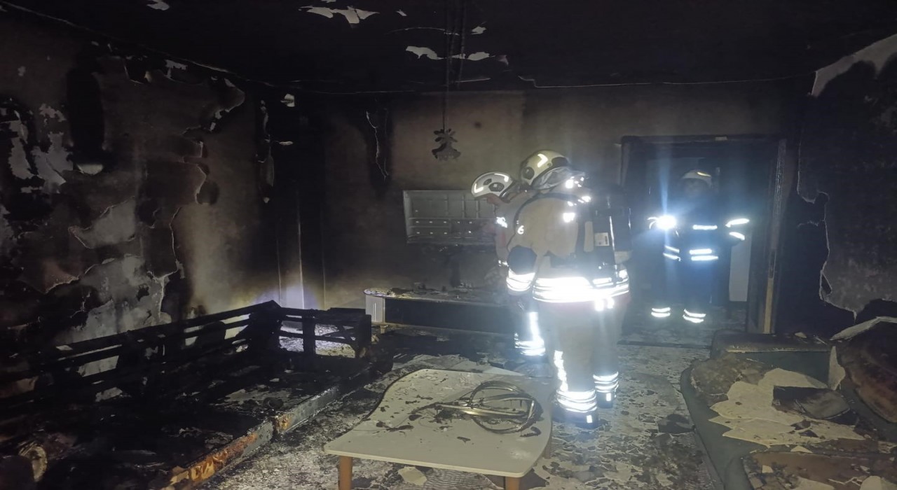 Antakyada yanan ev kullanılmaz hale geldi