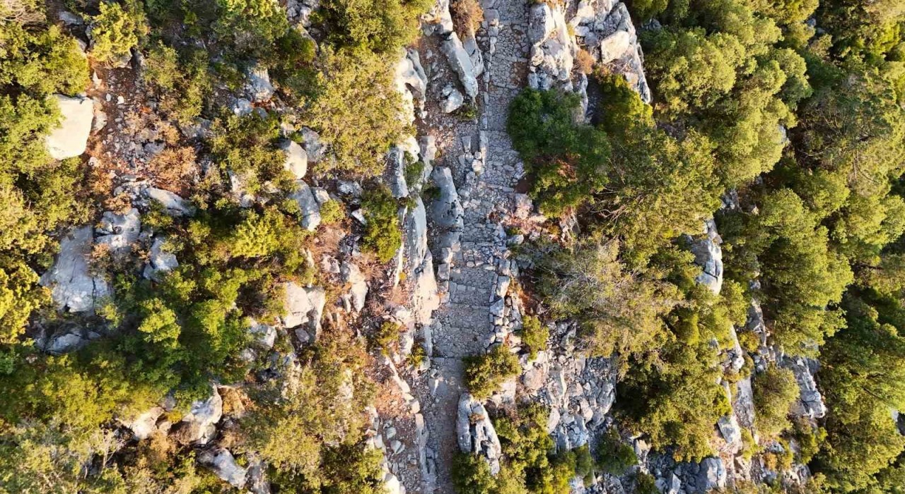 Antalyada 3 bin 650 metrelik tarihi Kervan Yolu rotası dron ile görüntülendi