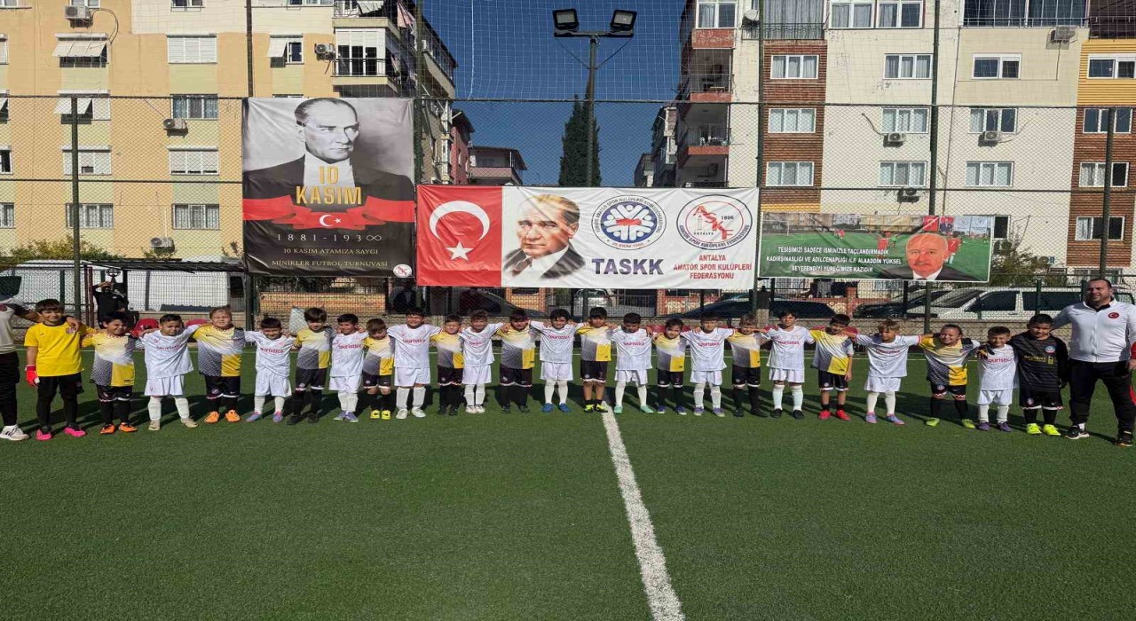 Antalyada U11 ve U12 ligleri Vali Alaaddin Yüksel Futbol Sezonu adıyla oynanacak