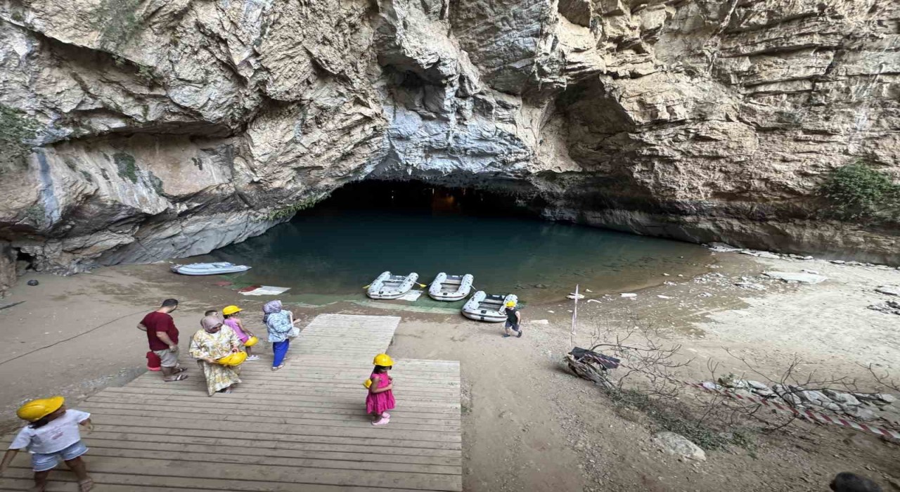 Antalyadaki Altınbeşik Mağarası tadilat nedeniyle ziyarete kapatıldı