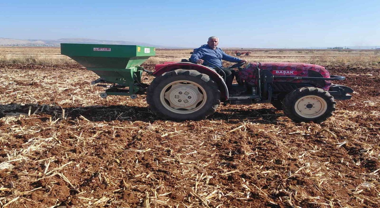 Araban Ovasında kuraklık ekimi 2 ay geciktirdi