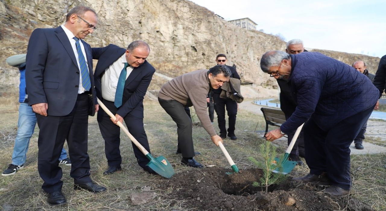 Ardahanda ağaç dikme etkinliği düzenlendi