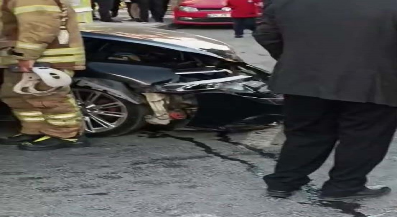 Arnavutköyde feci kaza: 1 yaralı