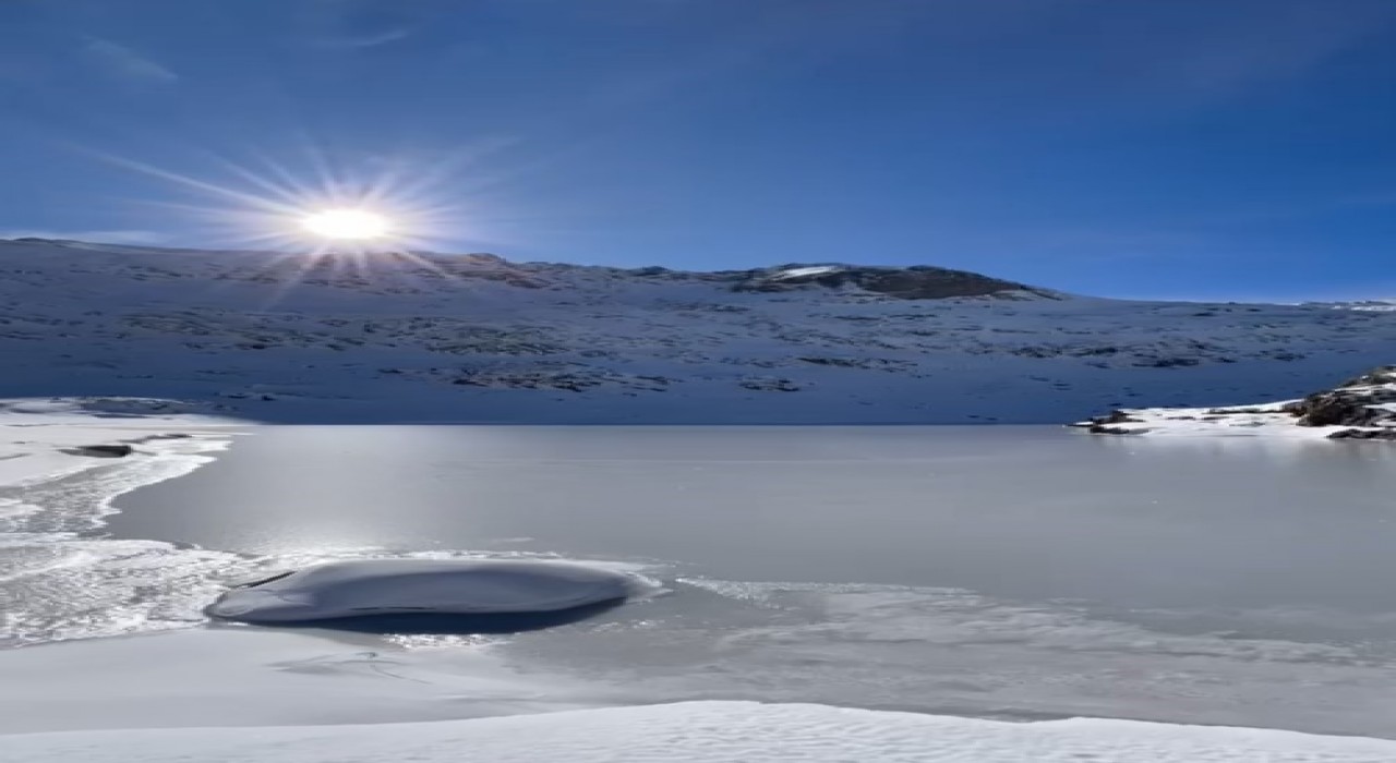Artabel Gölleri Tabiat Parkında bulunan 20den fazla göl buz tuttu