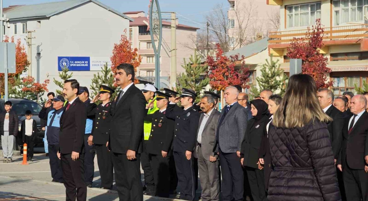 Aşkalede 10 Kasımda Atatürk, saygı ve özlemle anıldı