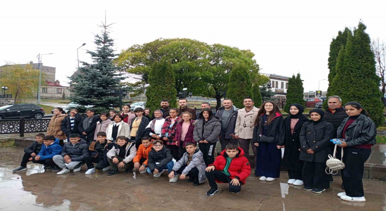 Aşkaleli öğrencilerden Erzurum gezisi: Tarih ve kültürle dolu bir gün