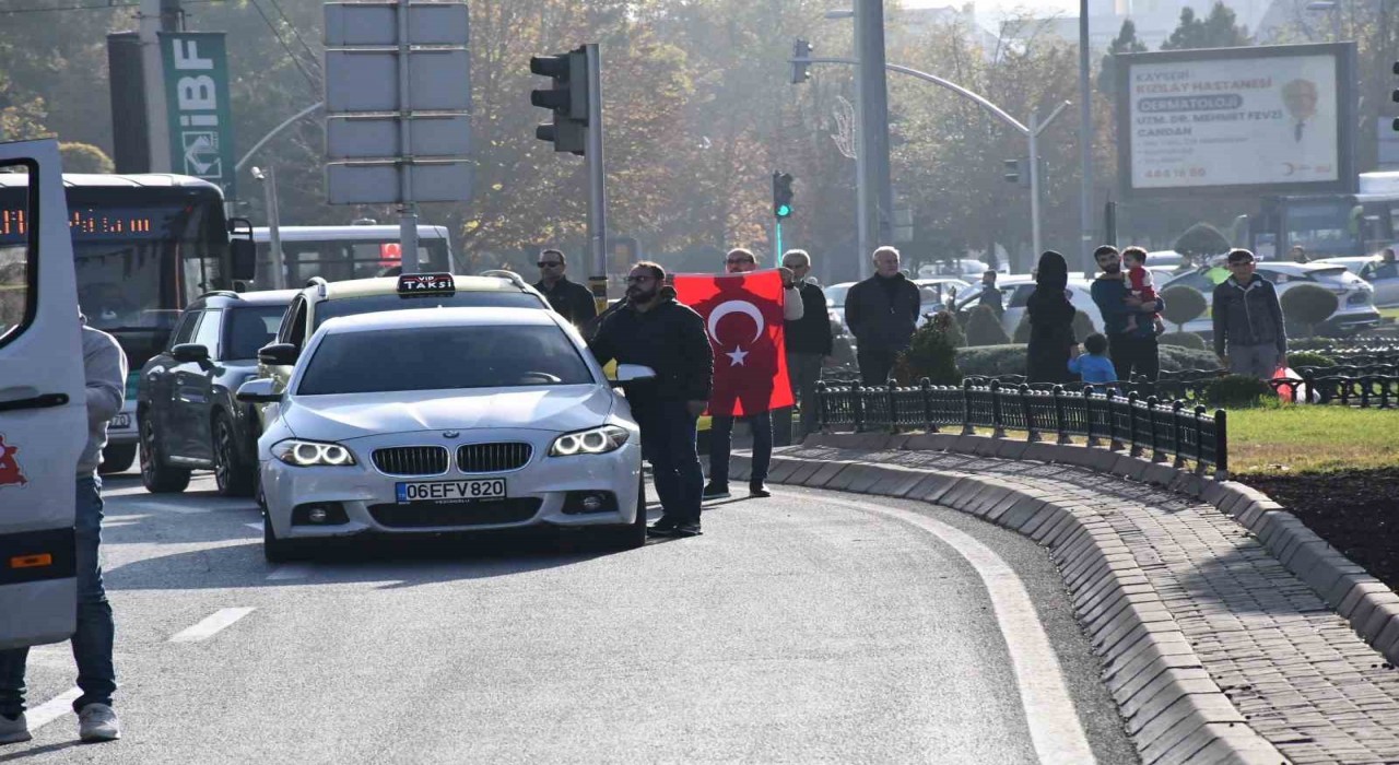Atatürk, ebediyete irtihal edişinin 87. yılında Kayseride saygıyla anıldı
