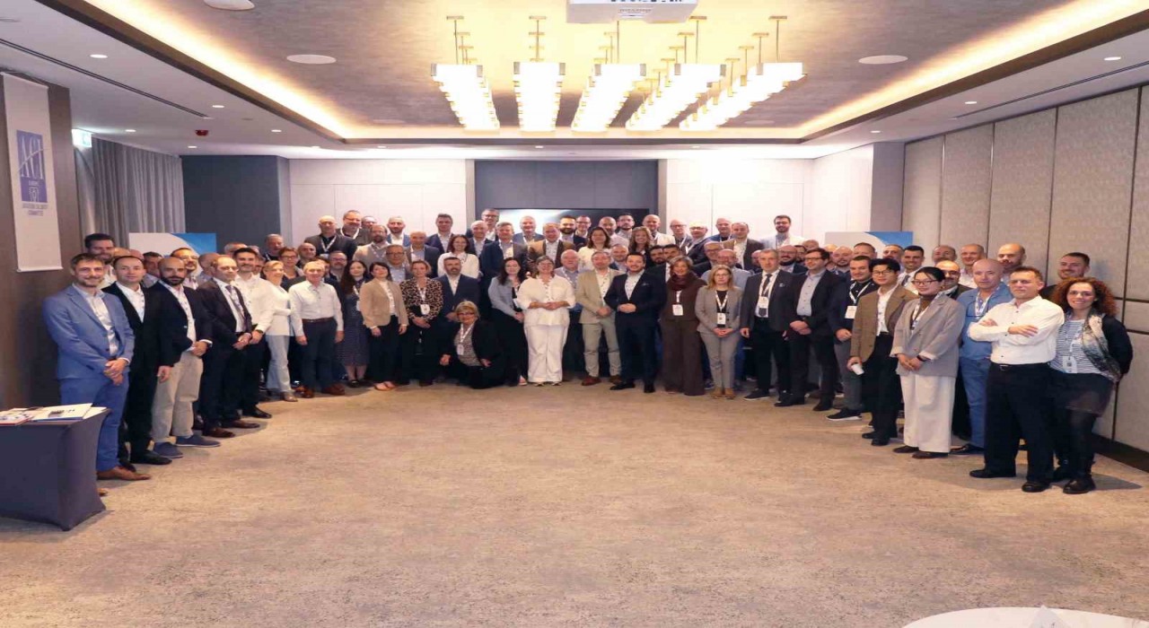 Avrupalı havacılık güvenliği yöneticileri TAV Güvenlik ev sahipliğinde İzmirde buluştu