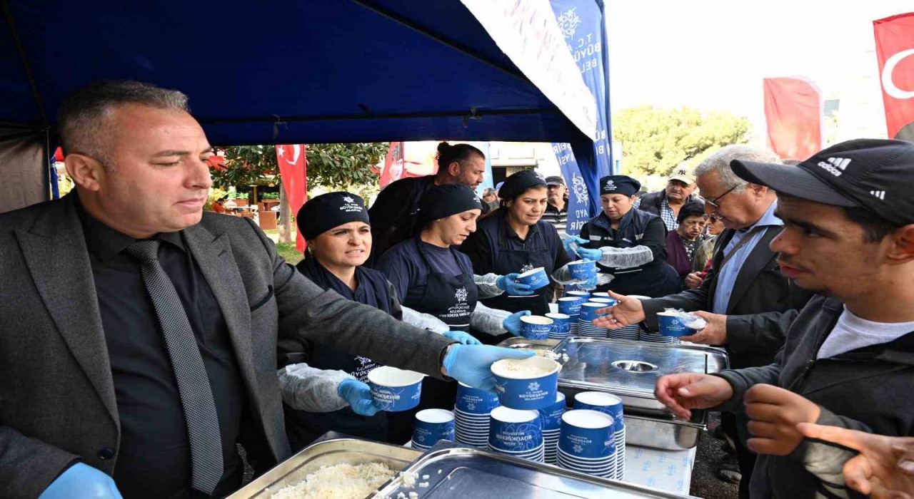 Aydın Büyükşehir, Atatürk için hayır gerçekleştirdi