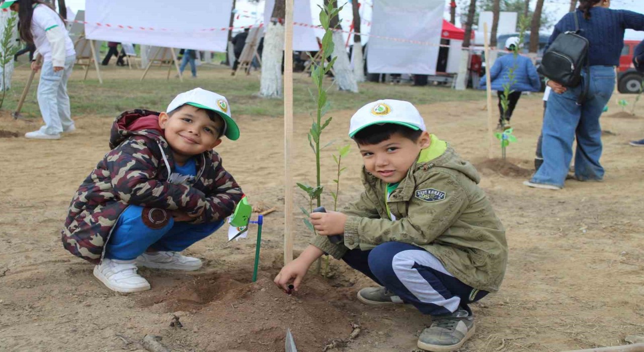 Aydında 7 bin fidan toprakla buluştu