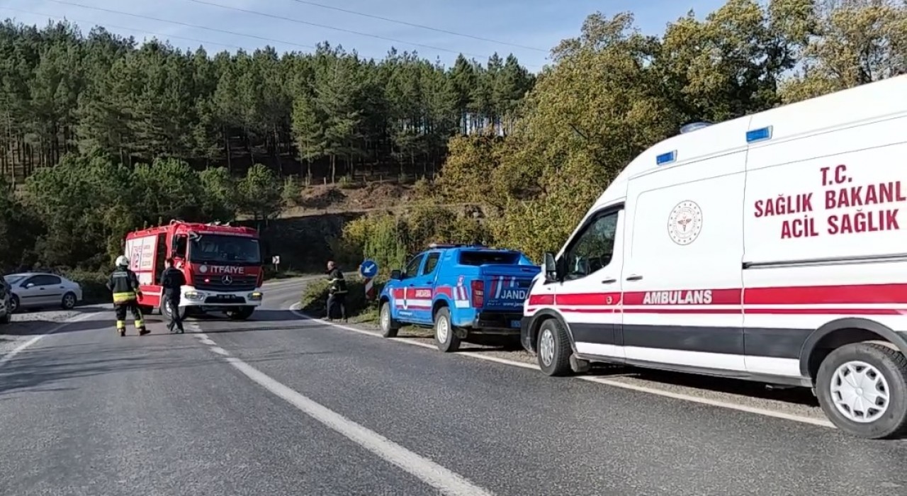 Bafrada otomobil kanala uçtu: 1 yaralı