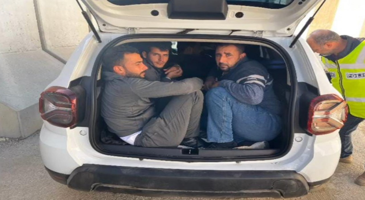 Bagajı bile göçmenlerle dolduran 3 organizatör tutuklandı