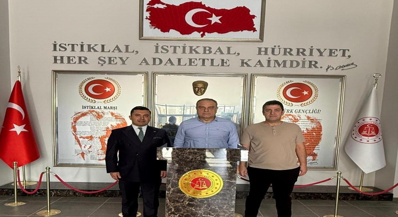 Bağcı, Anamur Adalet Sarayında incelemelerde bulundu