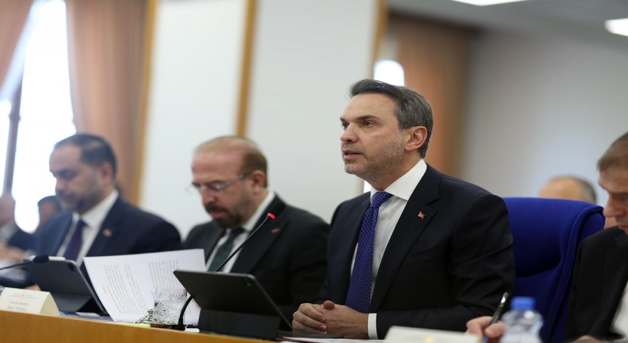 Bakan Bayraktar: Güncel değeri 37 milyar dolar olan 92,4 milyar metreküp doğal gaz keşfettik