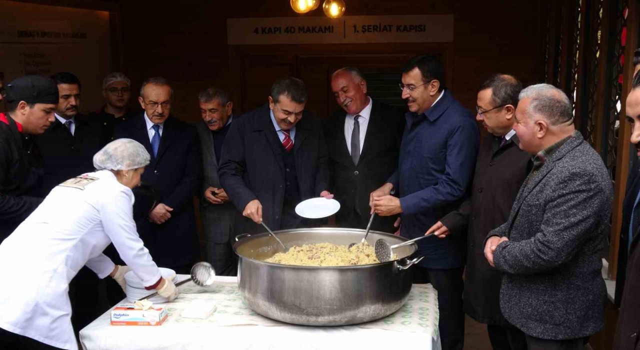 Bakan Tekin: OHALin kaldırılması ve inanç özgürlüğü alanında atılan adımlar Türkiyenin demokratikleşmesine önemli katkılar sağladı
