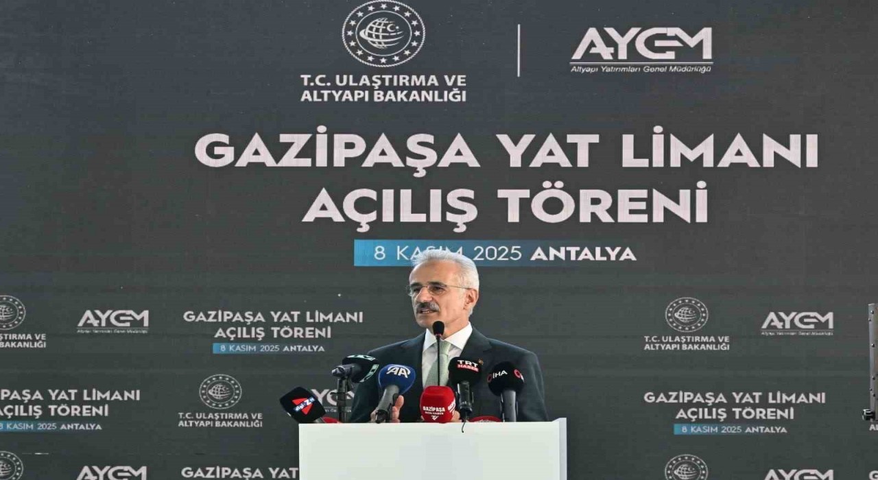 Bakan Uraloğlu: Antalya-Mersin Bölünmüş Yol Projesinde 440 kilometrenin 400 kilometresini bitirdik