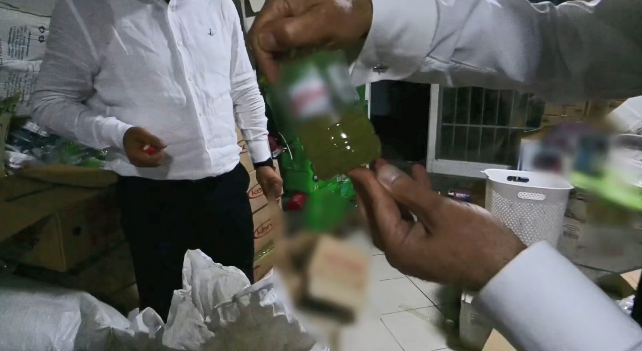 Bakan Yumaklı: Son tüketim tarihi geçmiş yaklaşık 30 ton gıda ürünü ele geçirilmiştir