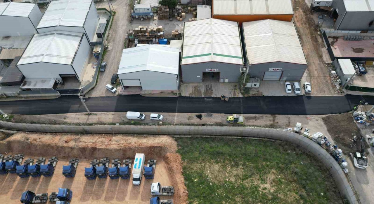 Balçık Mahallesinde yollar yenileniyor