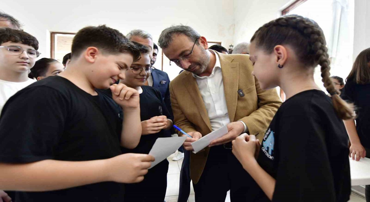 Başkan Ahmet Cinden üniversiteyi kazanan gençlere müjde: 15 bin liralık eğitim desteği başladı