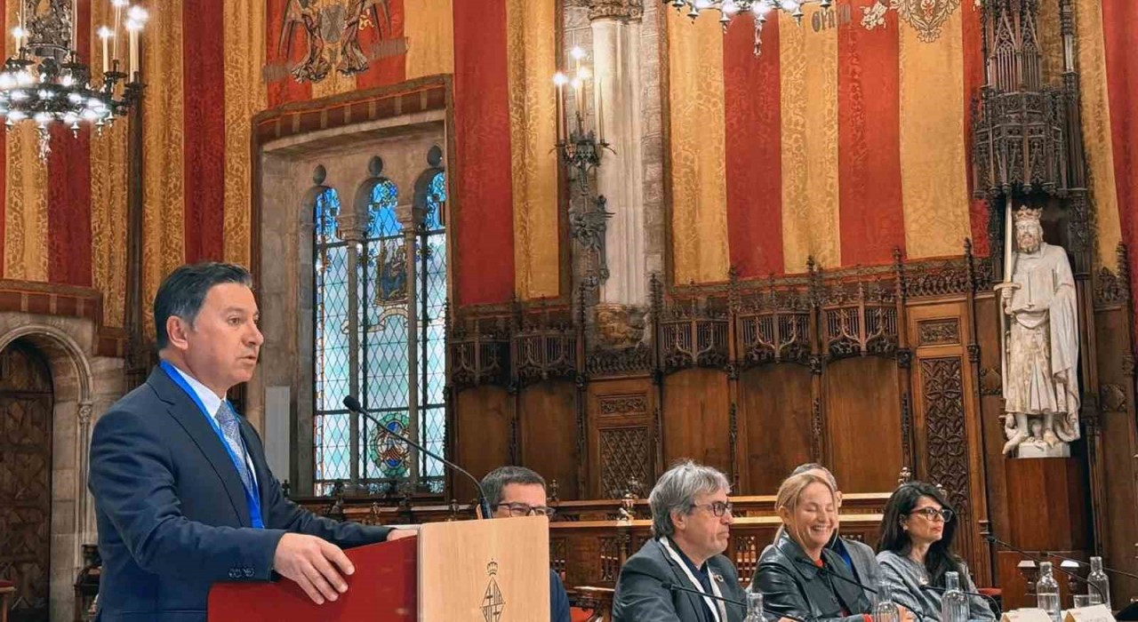 Başkan Arastan Barselonada Akdeniz için önemli açıklamalar