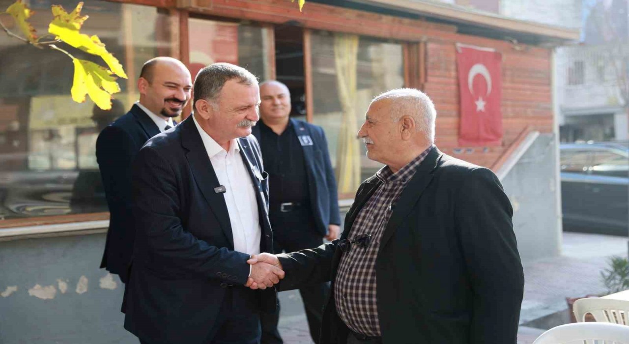 Başkan Balaban Yenimahallede esnafı dinledi