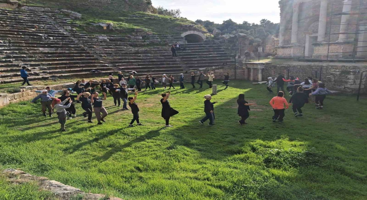 Başkan Çerçioğlu, Ataya Saygı Doğa Yürüyüşü etkinliği düzenledi