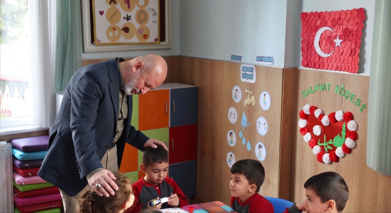 Başkan Çolakbayrakdar: Çocuklarımızın gülüşü, bizim çalışma azmimizdir