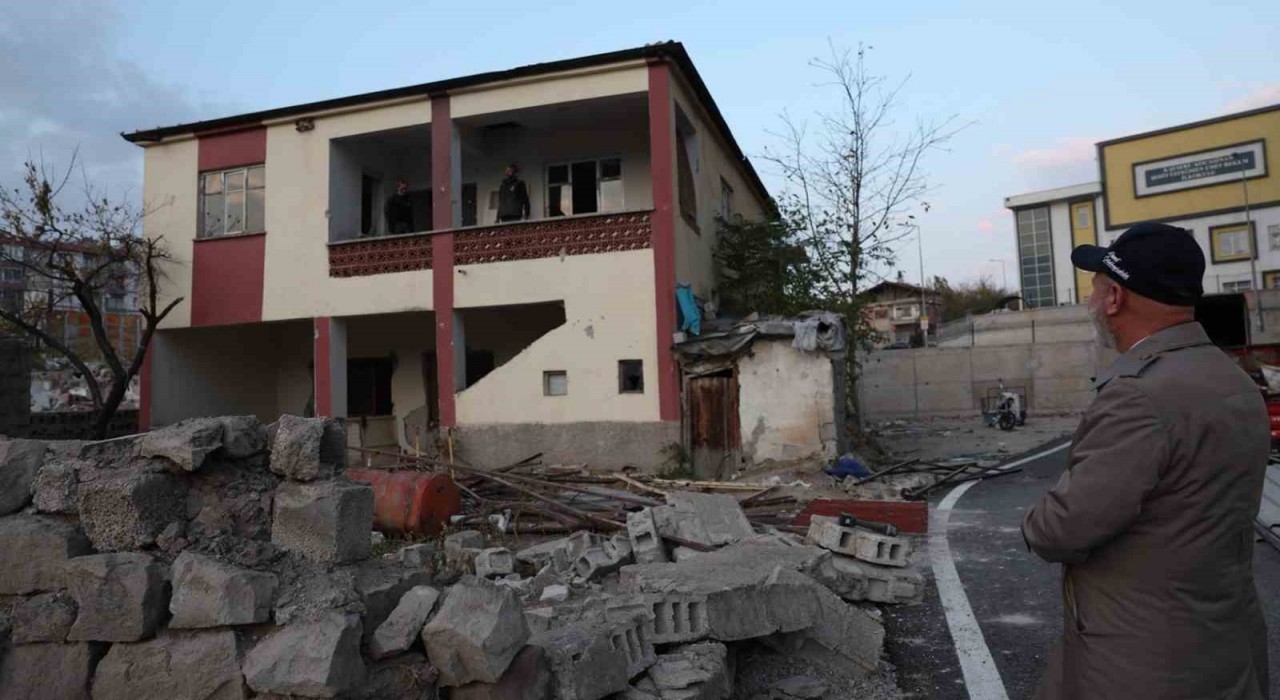 Başkan Çolakbayrakdar Uğurevlerde: Geleceğin modern mahallesini inşa ediyoruz