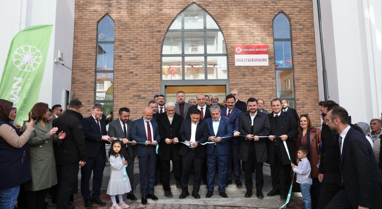 Başkan Çolakbayrakdar, Vatandaşlarımıza daha konforlu yaşam imkanları sağlıyoruz