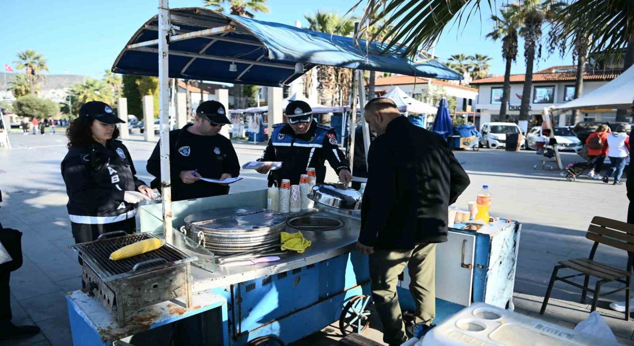 Başkan Günelden sokak lezzetlerine sıkı takip