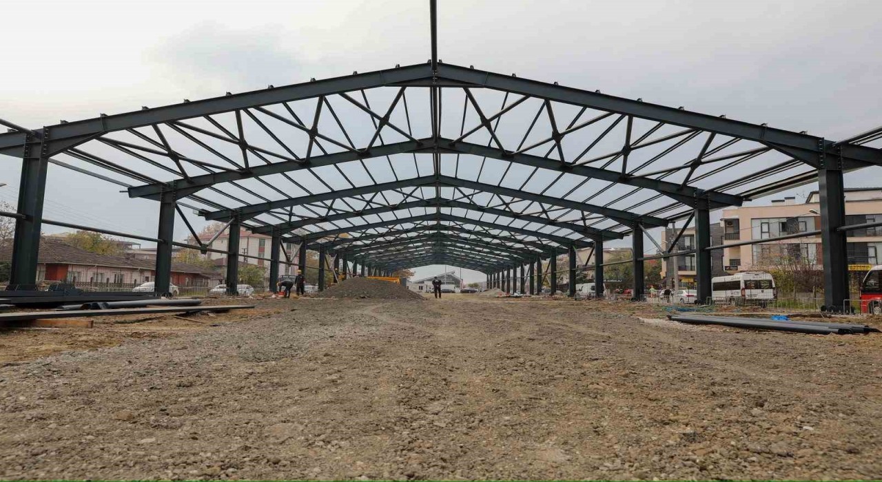 Başkan Özlü Projeler sorunsuz ilerliyor