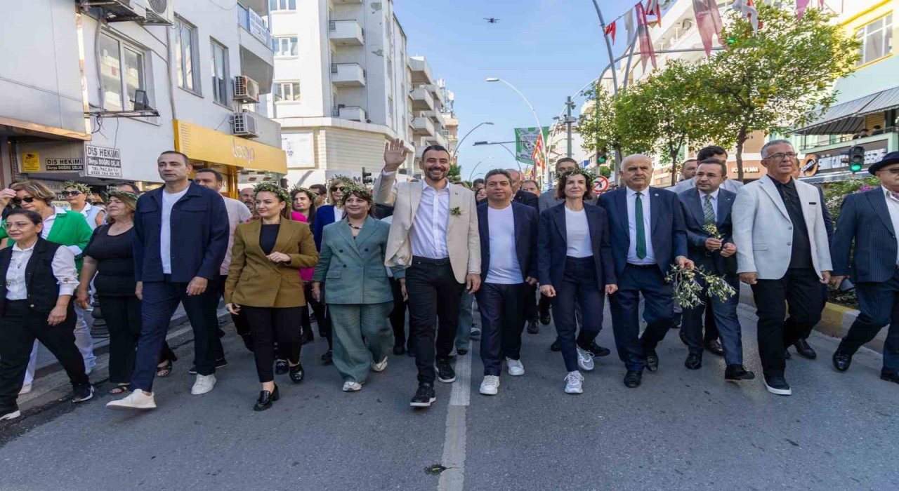 Başkan Vekili Çiçek: Zeytin bu toprakların bereketinin ve sağlığının simgesidir
