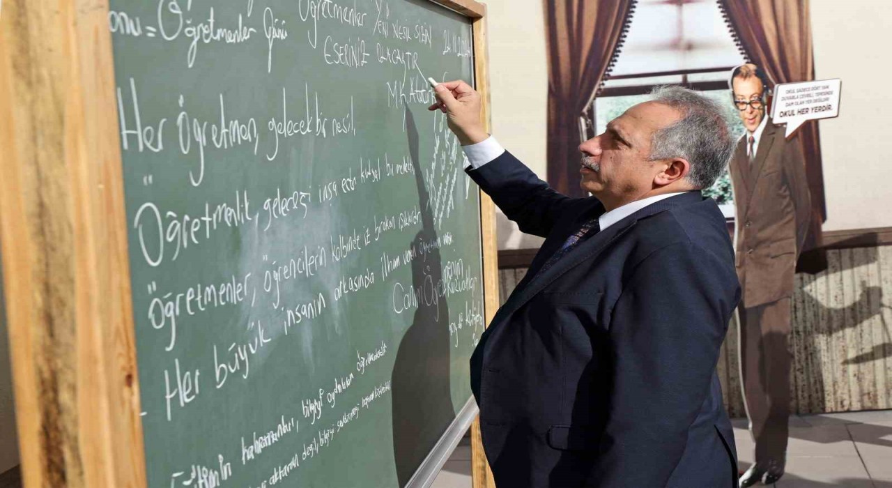Başkan Yalçından Öğretmenler Günü mesajı