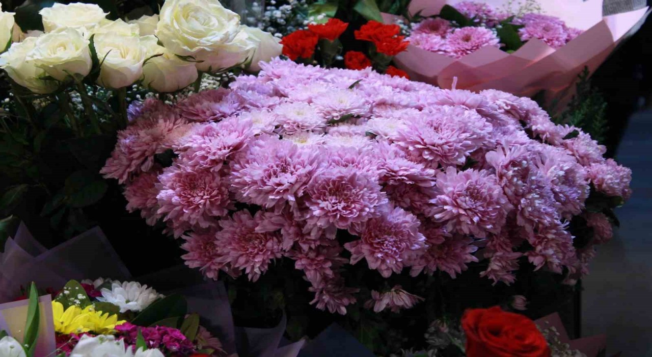 Başkentte Öğretmenler Günü kasımpatıyla kutlanıyor