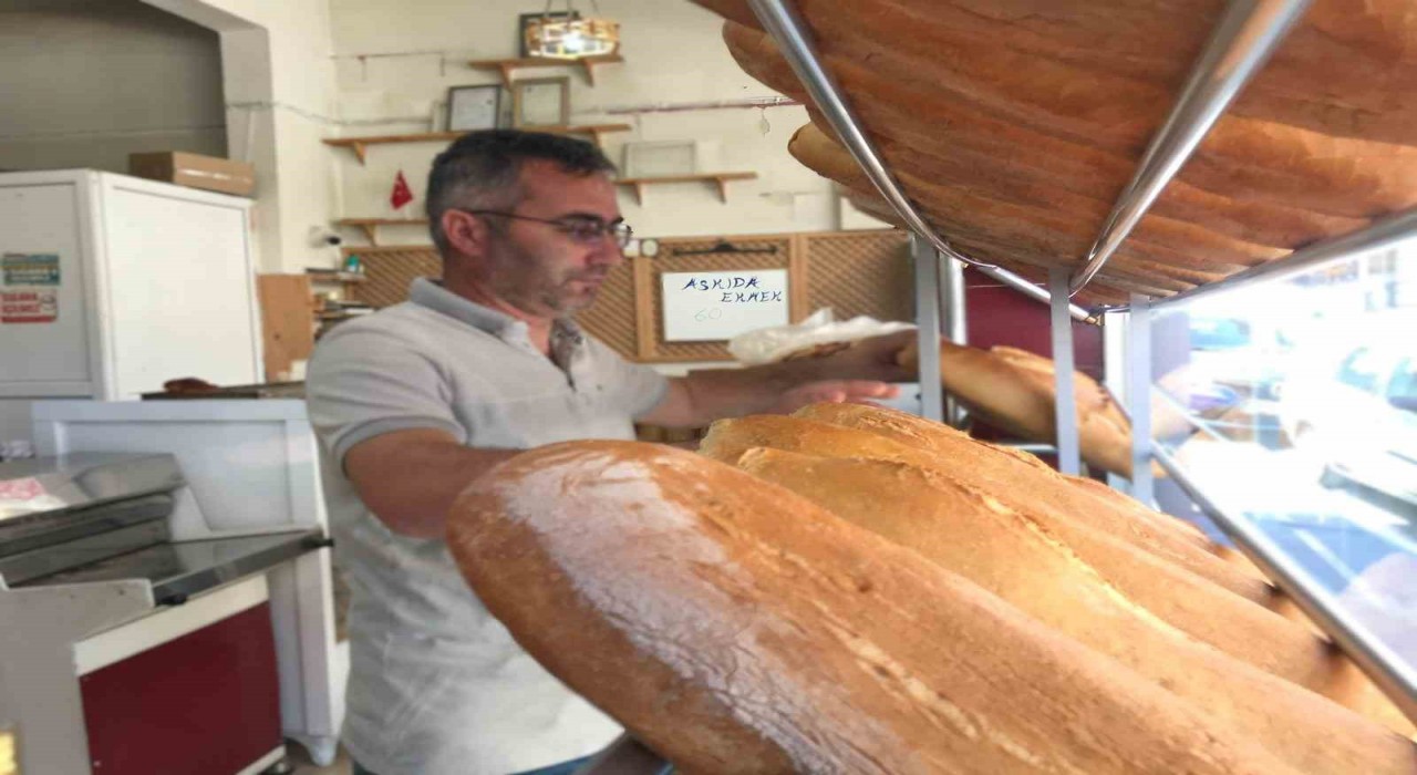 Bayburtta ekmek fiyatı 15 liraya yükseldi