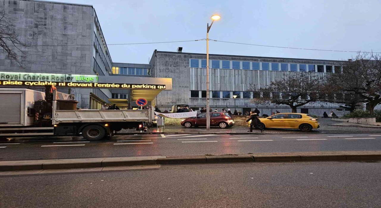 Belçikada grevin üçüncü gününde hayat durdu