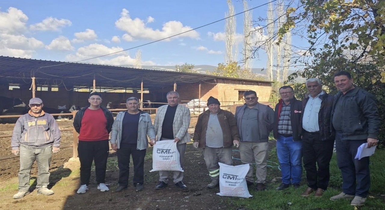 Beyağaç Belediyesi şap hastalığına karşı üreticilere kireç dağıttı