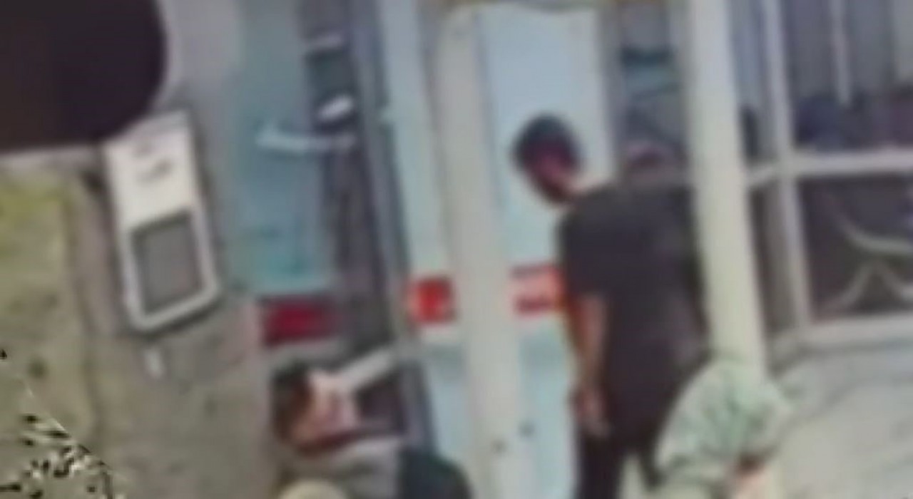 Beyoğlunda hastanede cep telefonu hırsızlığı kamerada