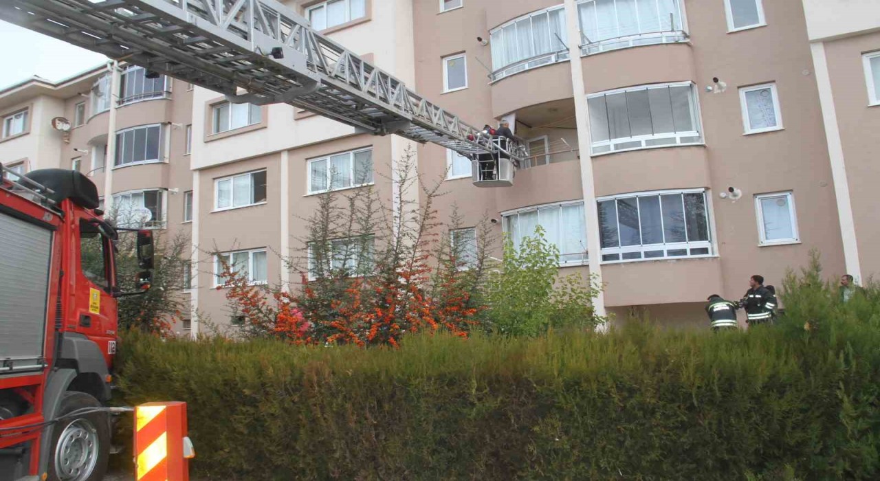 Beyşehirde binada yangın paniği